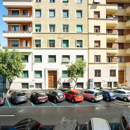 Capital Rooms